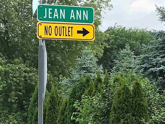 4th image of 11820 Jean Ann