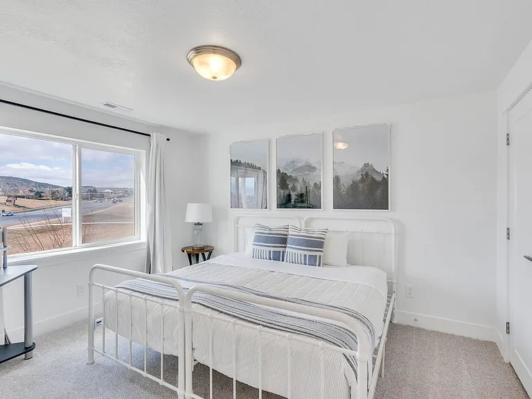 1557 W Stone Gate Dr — Photo 20