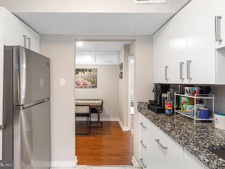 55 M St NW #202 — Photo 7