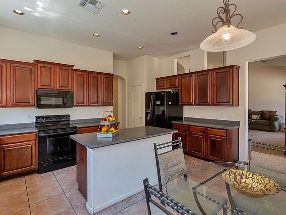 3rd image of 25643 N 71st Dr