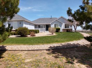 1115 Antelope Dr W, Bennett, CO 80102