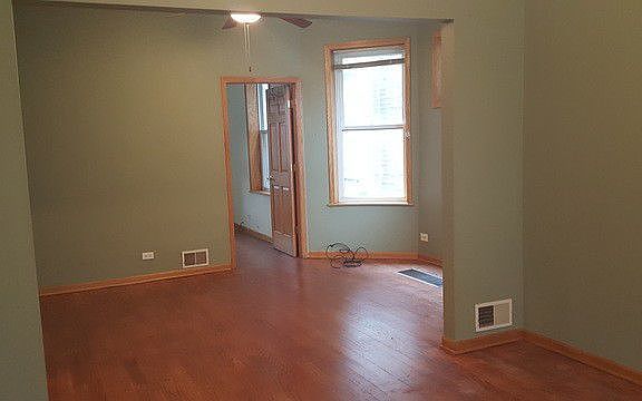 2nd image of 1419 W Sunnyside Ave #1