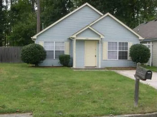 342 Pear Ridge Cir, Newport News, VA 23602
