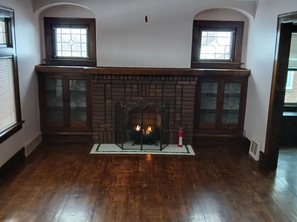 5218 Ira Ave, Cleveland, OH 44144