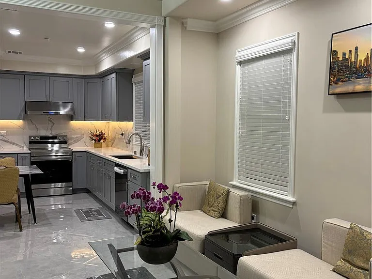 2028 S Chapel Ave — Photo 10