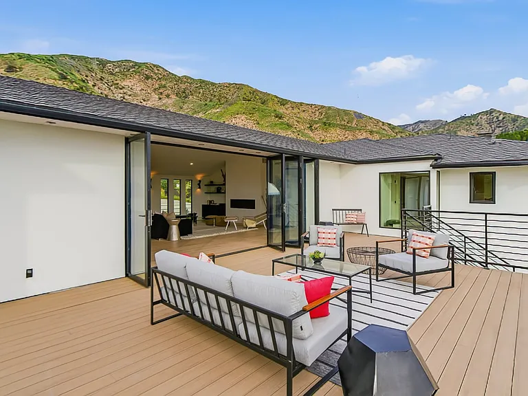 1764 E Loma Alta Dr — Photo 51
