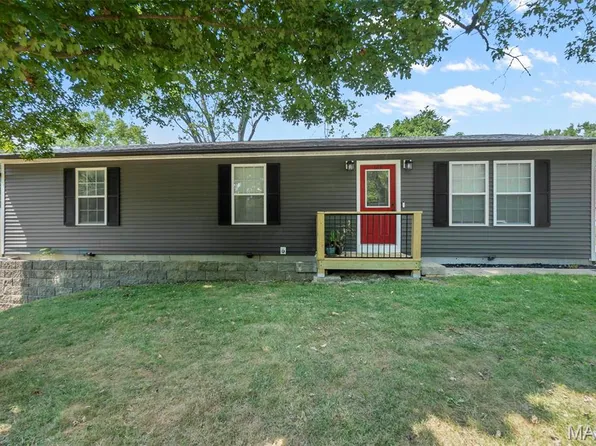 389 Country Club Dr, Cape Girardeau, MO 63701