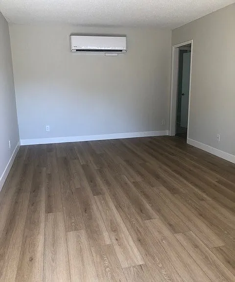 Ponderosa Apartments — Photo 3