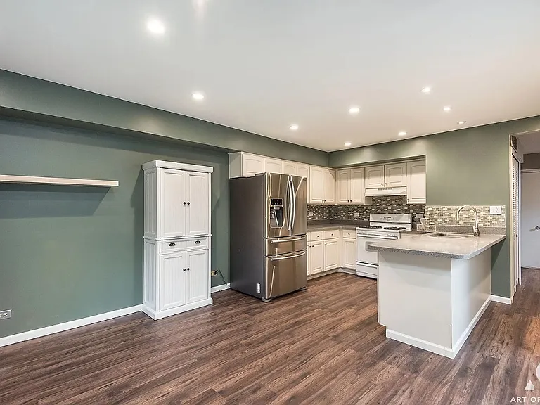 521 Milton Dr — Photo 9
