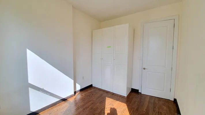 Rented by Compass | media 4