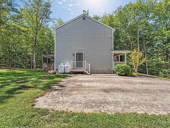 5th image of 74 Tavern Hill