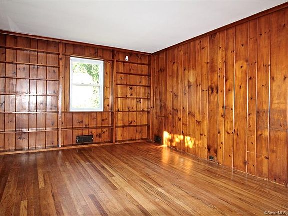 4th image of 62 Glenwood Ave