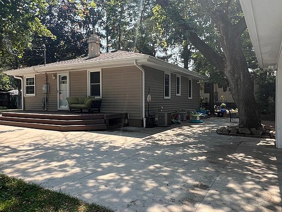 4th image of 1005 3rd St N