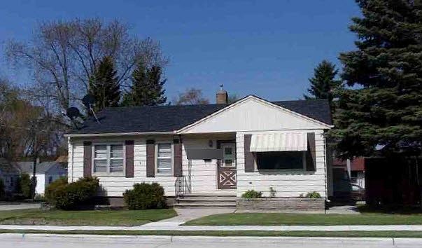1st image of 2704 Lincoln Ave