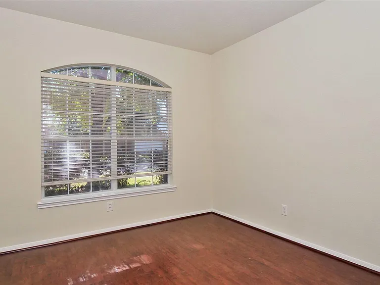 25206 Bright Hollow Ln — Photo 11