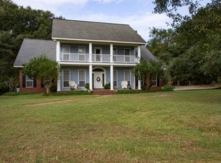 74 Moonshadow Ln, Sumrall, MS 39482
