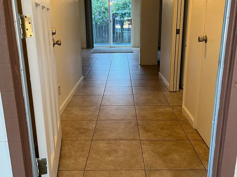 2409 Riedel Way — Photo 2