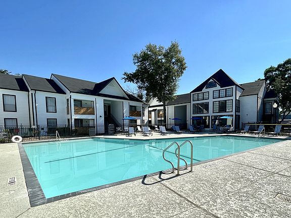 2nd image of 2151 S Kirkwood Rd #189