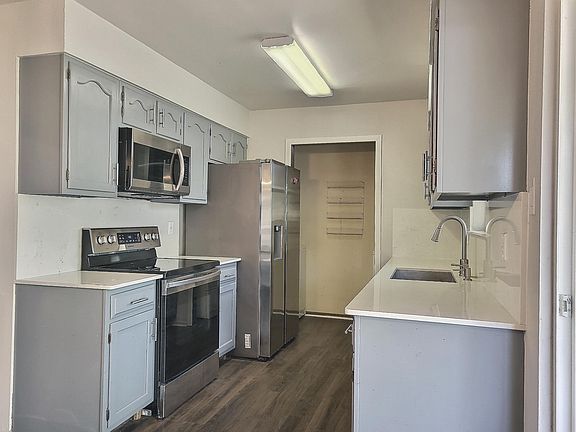 5th image of 108 Quail Valley Dr