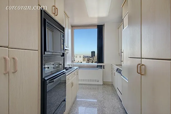 Rented by Corcoran | media 7