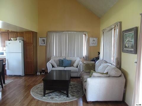 4th image of 111 Wamplers Ct