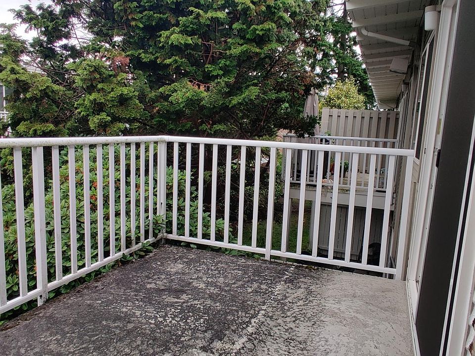 1st image of 5711 122nd Pl SE APT 218
