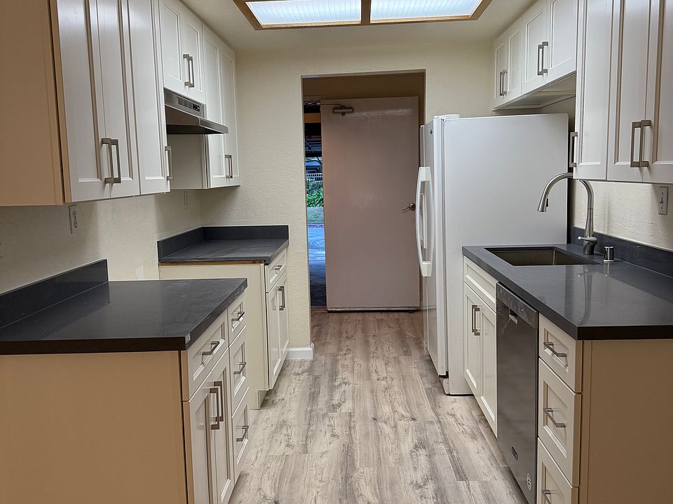 1st image of 2583 Alveswood Cir