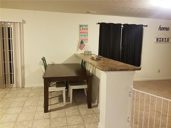 4th image of 2229 Jaybird Dr