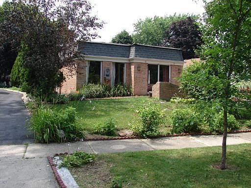 1st image of 2340 Alta Vista Dr