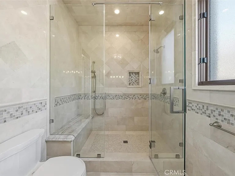 31909 Emerald View Dr — Photo 24