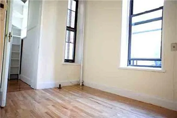 Rented by Lara Group | media 11