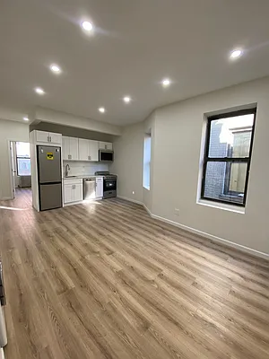 Rented by Peter R. Hungerford, LREB | media 22