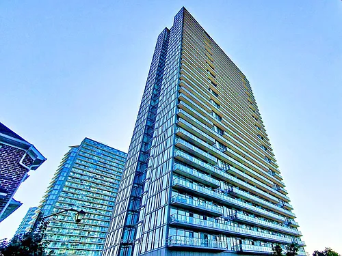 105 The Queensway Photo 1
