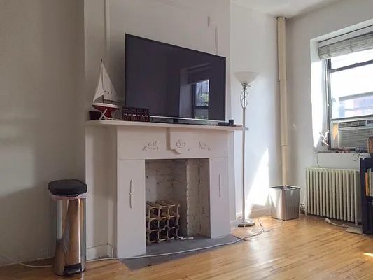 Rented by Bold New York | media 24