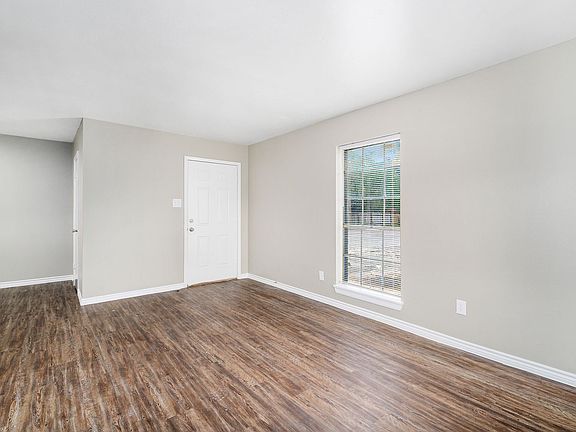 4th image of 1303 S 2nd St APT 4