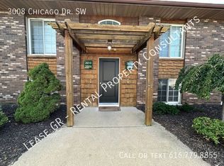 3008 Chicago Dr SW, Grandville, MI 49418