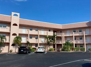 190 Turtle Lake Ct APT 205, Naples, FL 34105