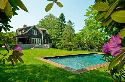 Charming East Hampton Village Home for Summer or year round — Photo 1