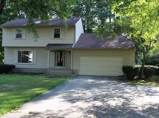 262 Wheelock Dr NE, Warren, OH