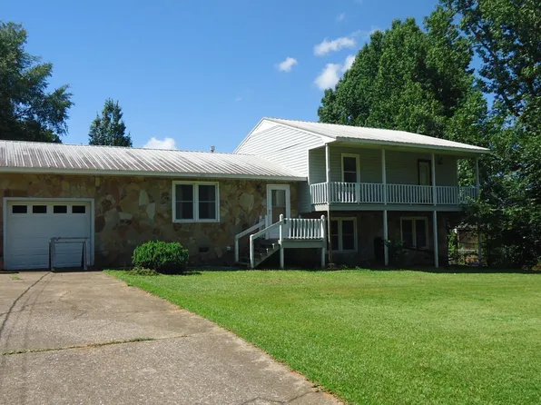 1725 Round Hill Rd, Weaver, AL 36277