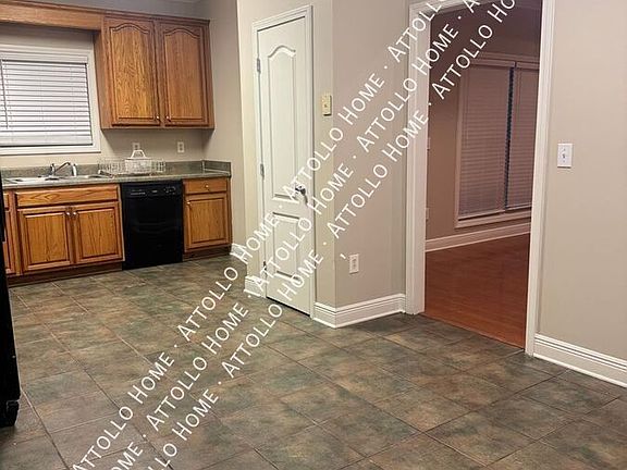 5th image of 4235 Heathersage Cir