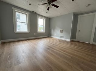 717 Main St #2, Warren, MA 01083