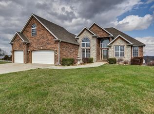 130 Scenic Valley Dr, Ozark, MO 65721