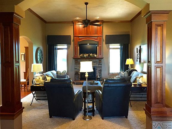 4th image of 8309 S Spice Hill Cir