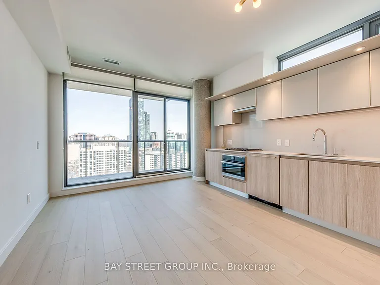 81 Wellesley St E #1907 — Photo 8