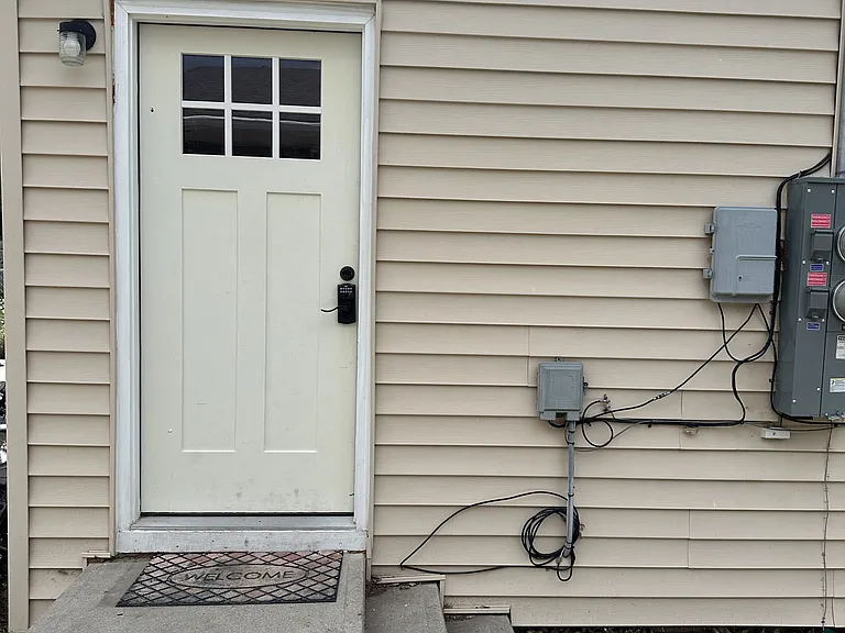 Closer shot of entrance of unit.