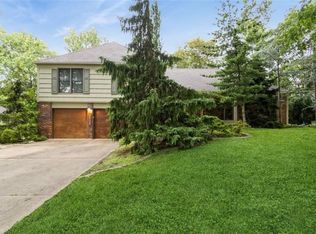 4506 W 93rd Ter, Prairie Village, KS 66207