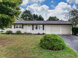 1316 Sherwood Downs Rd E, Newark, OH 43055