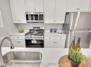 54 E Reed Ave, Alexandria, VA 22305