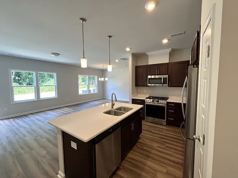 272 Shingle Oak Rd — Photo 3